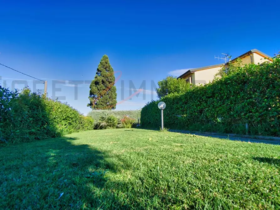 Immagine 28 di Appartamento in vendita  a Campiglia Marittima