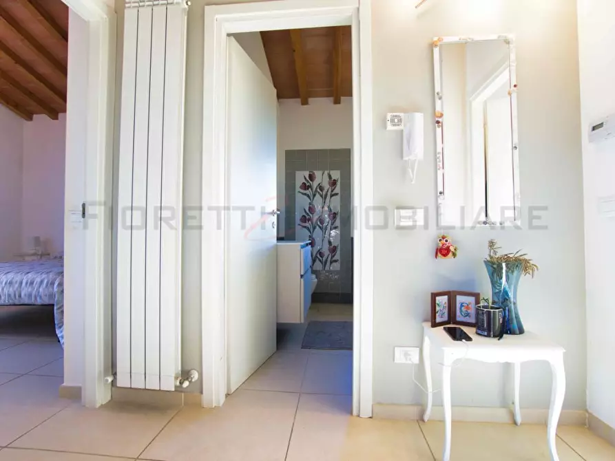 Immagine 10 di Appartamento in vendita  a Campiglia Marittima