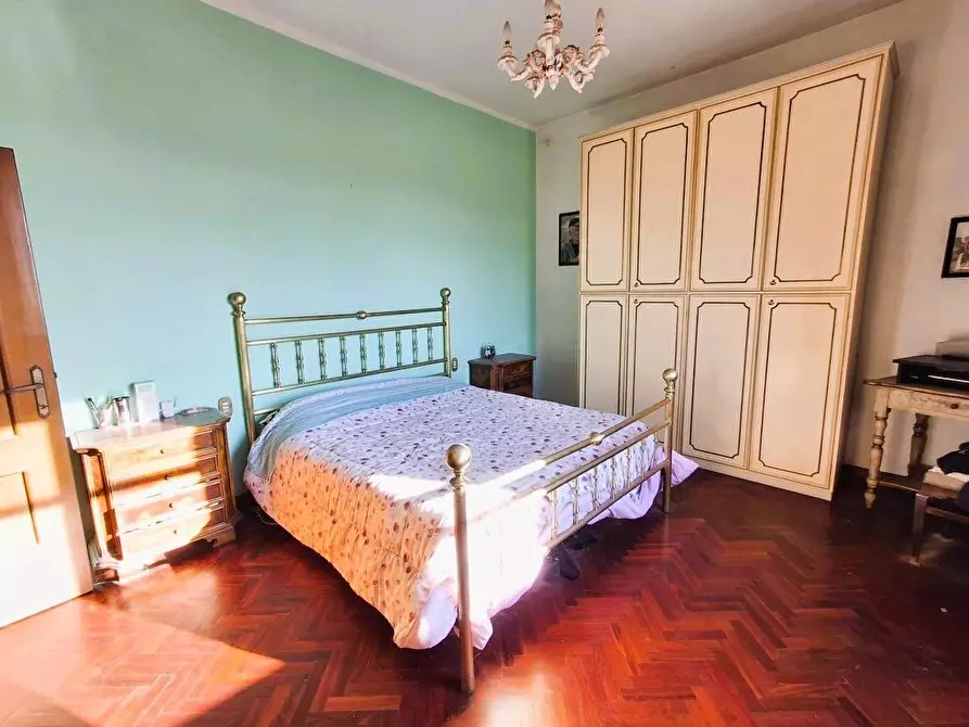 Immagine 36 di Villa in vendita  a Capannori