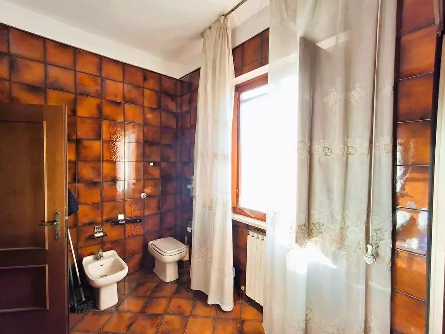 Immagine 32 di Villa in vendita  a Capannori