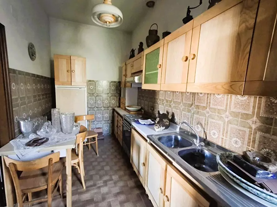 Immagine 19 di Villa in vendita  a Capannori