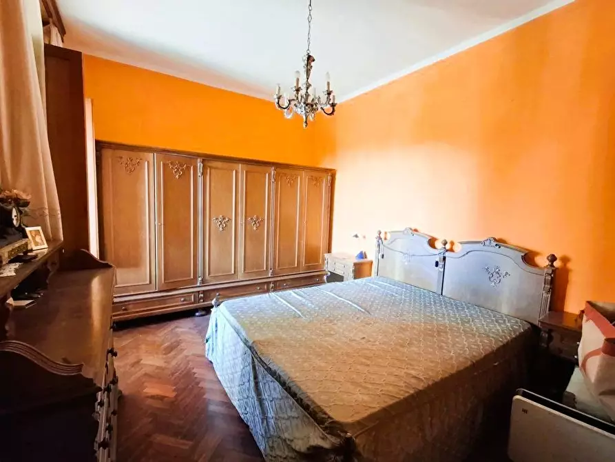 Immagine 23 di Villa in vendita  a Capannori