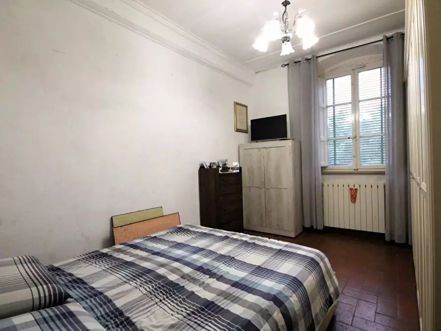 Immagine 8 di Appartamento in vendita  a Lucca