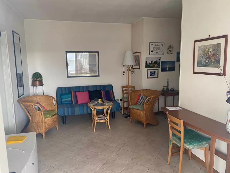 Immagine 5 di Appartamento in vendita  a Viareggio