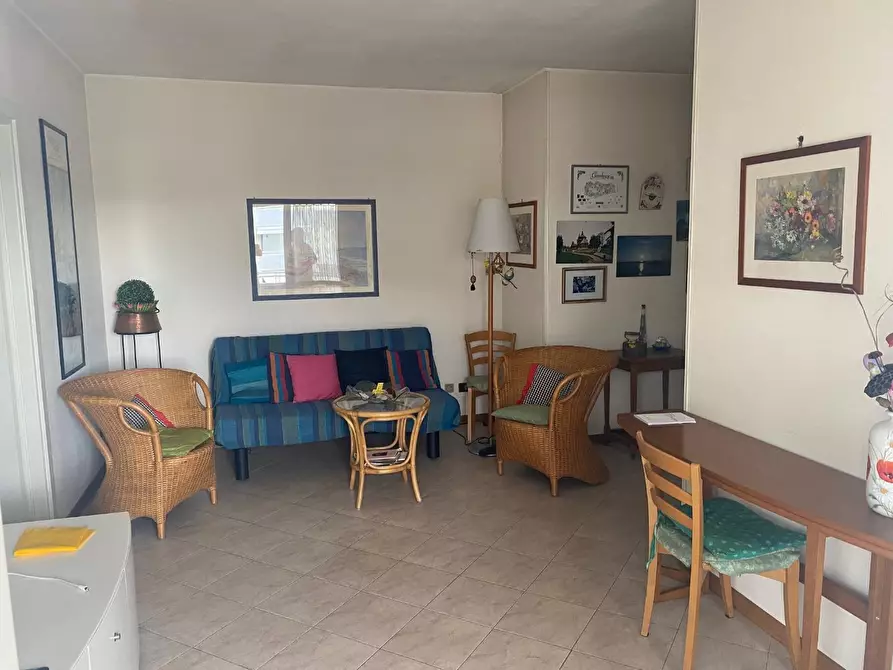 Immagine 2 di Appartamento in vendita  a Viareggio