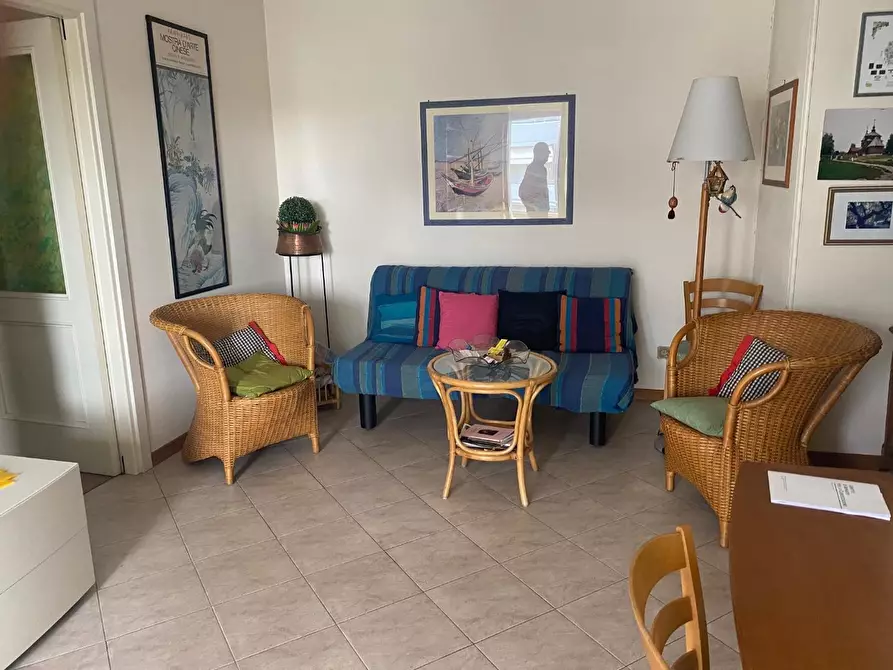 Immagine 10 di Appartamento in vendita  a Viareggio