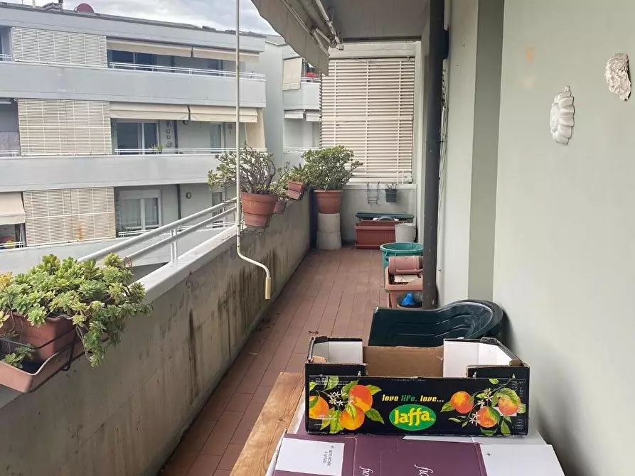 Immagine 4 di Appartamento in vendita  a Viareggio