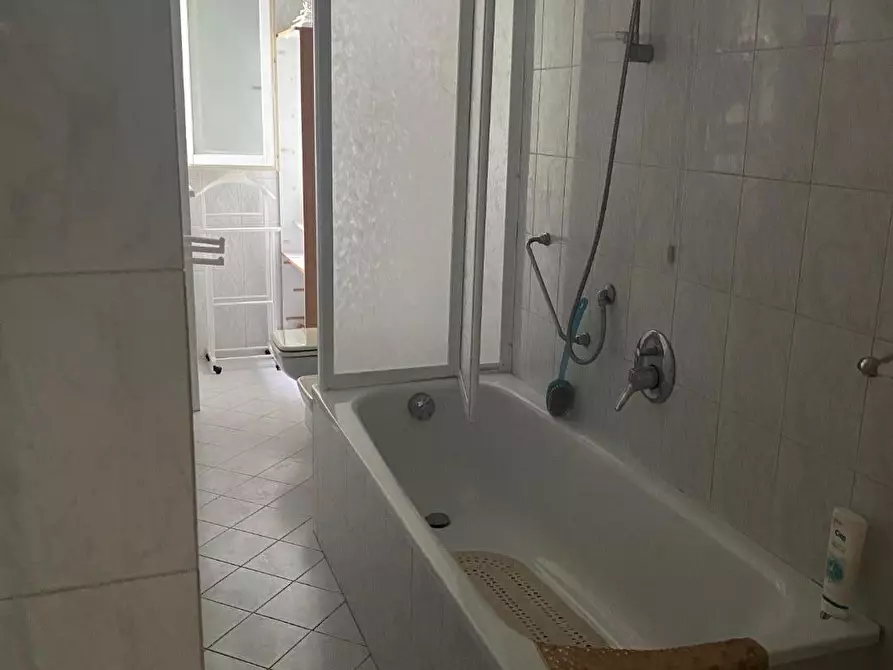 Immagine 20 di Appartamento in vendita  a Viareggio