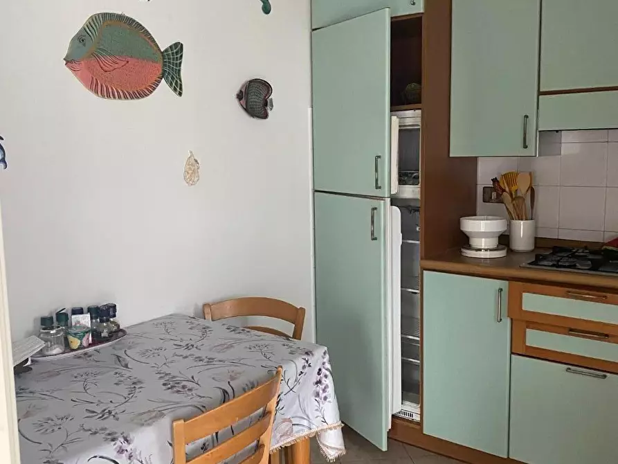 Immagine 11 di Appartamento in vendita  a Viareggio