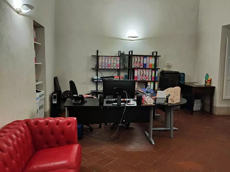 Immagine 7 di Ufficio in affitto  a Pisa