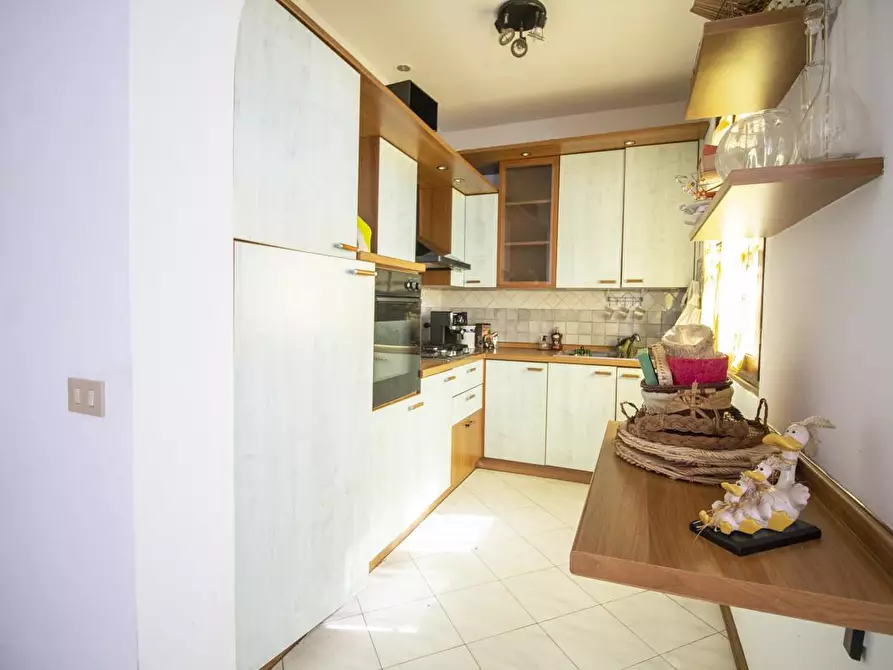 Immagine 5 di Appartamento in vendita  a Camaiore