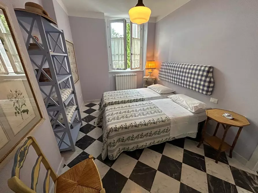 Immagine 10 di Appartamento in vendita  a Ameglia