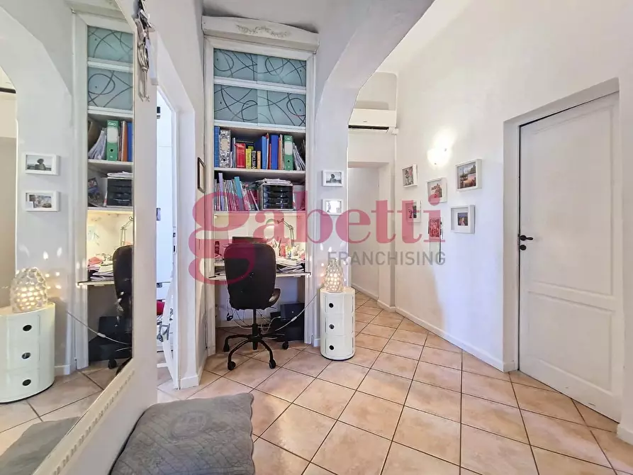 Immagine 10 di Appartamento in vendita  a Pisa