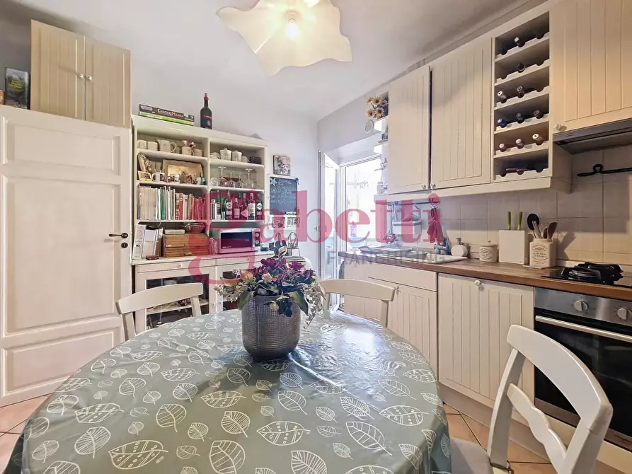 Immagine 29 di Appartamento in vendita  a Pisa