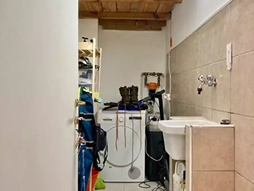 Immagine 30 di Appartamento in vendita  a Cascina