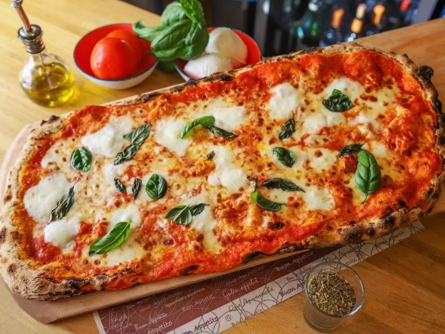 Immagine 2 di Bar / Ristorante in vendita  a Capannori