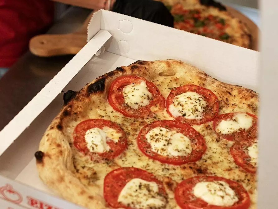 Immagine 4 di Bar / Ristorante in vendita  a Capannori