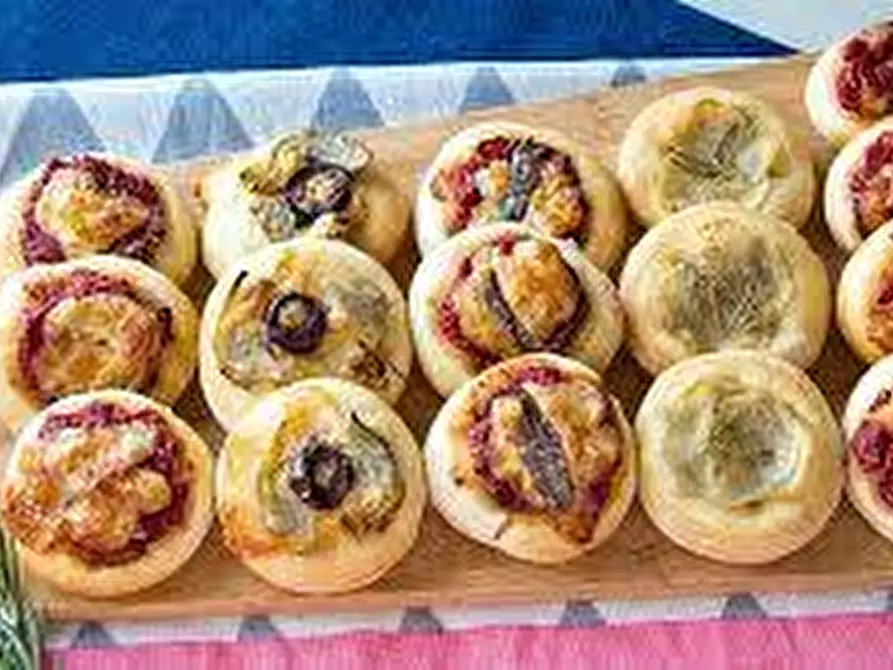 Immagine 44 di Locale commerciale in vendita  a Livorno