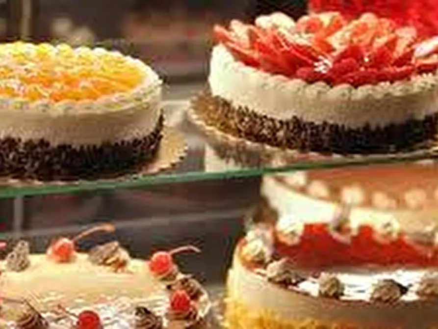 Immagine 16 di Locale commerciale in vendita  a Livorno