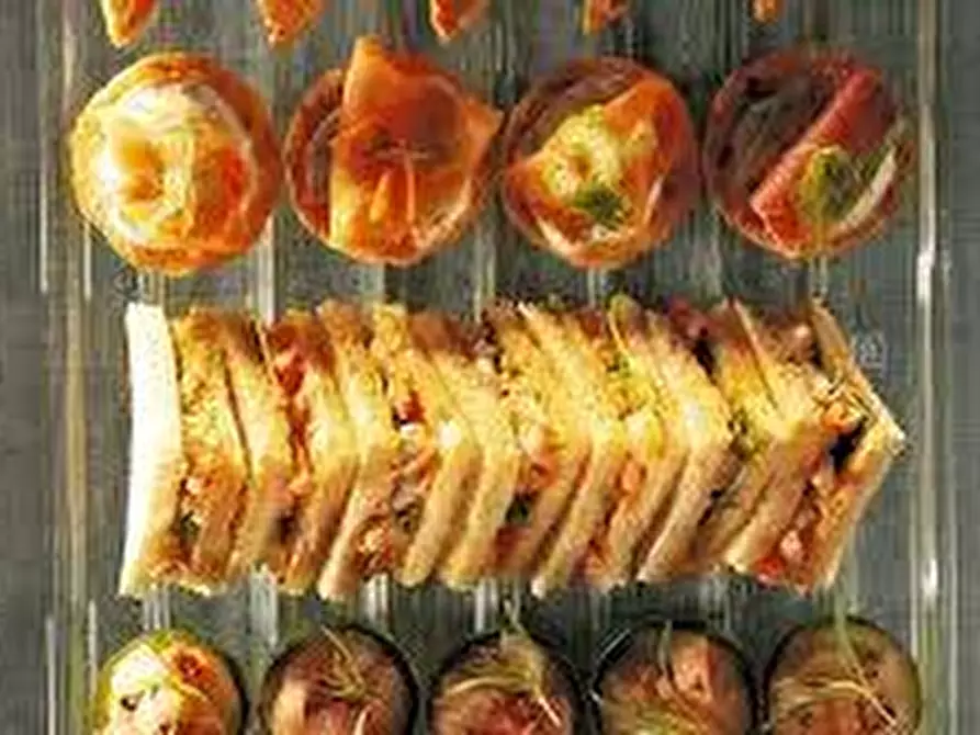 Immagine 37 di Locale commerciale in vendita  a Livorno