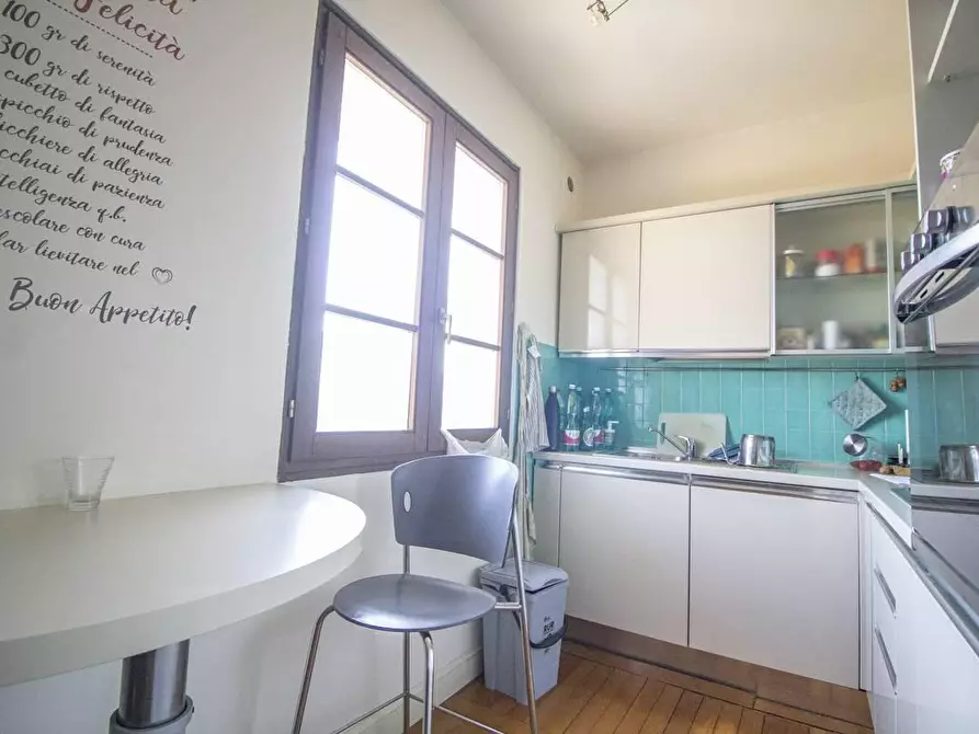 Immagine 5 di Appartamento in vendita  a Camaiore