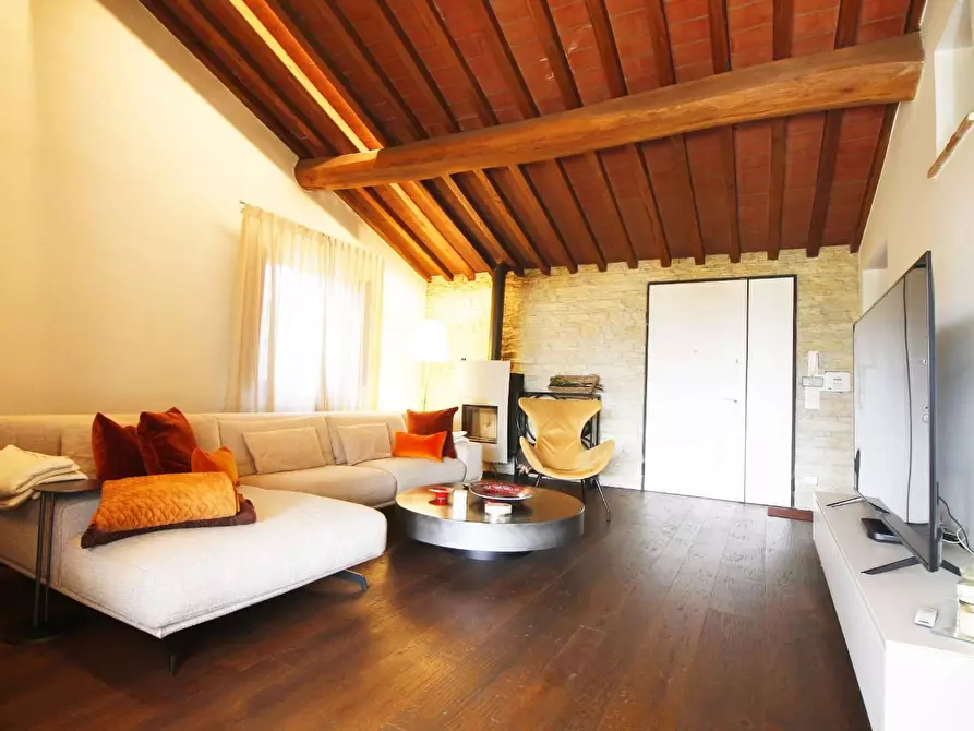 Immagine 8 di Casa colonica in vendita  a Vinci