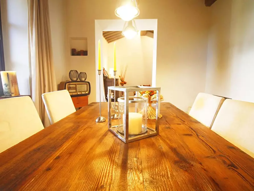 Immagine 14 di Casa colonica in vendita  a Vinci