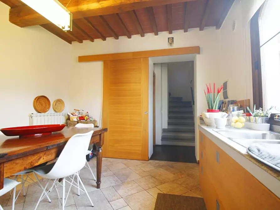 Immagine 16 di Casa colonica in vendita  a Vinci