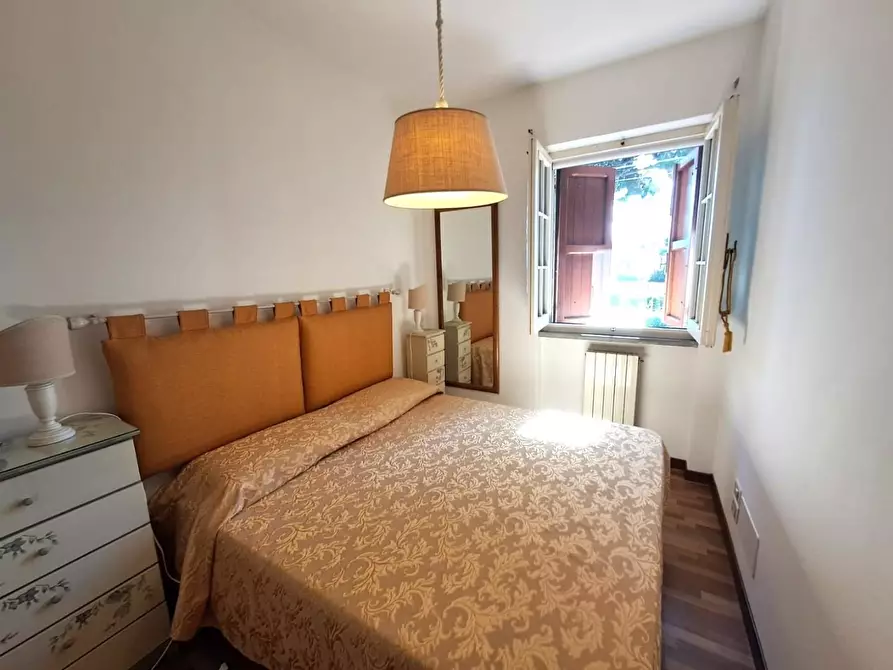 Immagine 8 di Villetta a schiera in vendita  a Massa