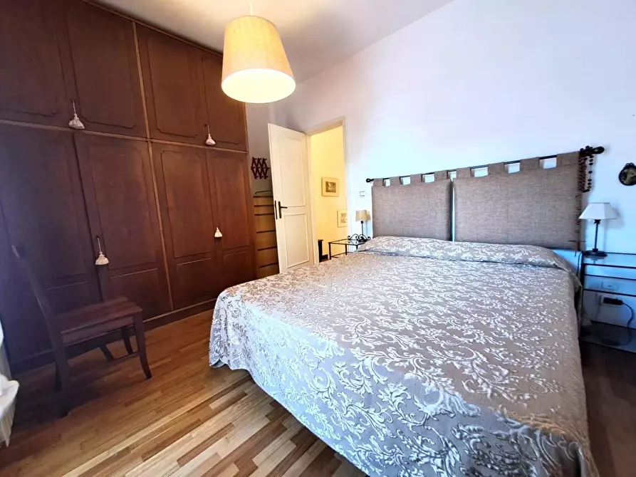 Immagine 13 di Villetta a schiera in vendita  a Massa