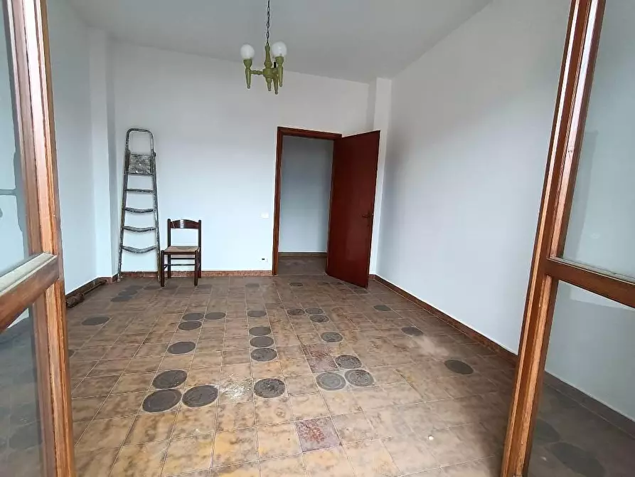 Immagine 14 di Appartamento in vendita  a Carrara