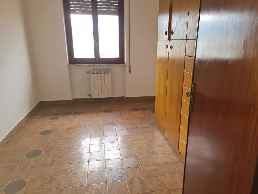 Immagine 21 di Appartamento in vendita  a Carrara