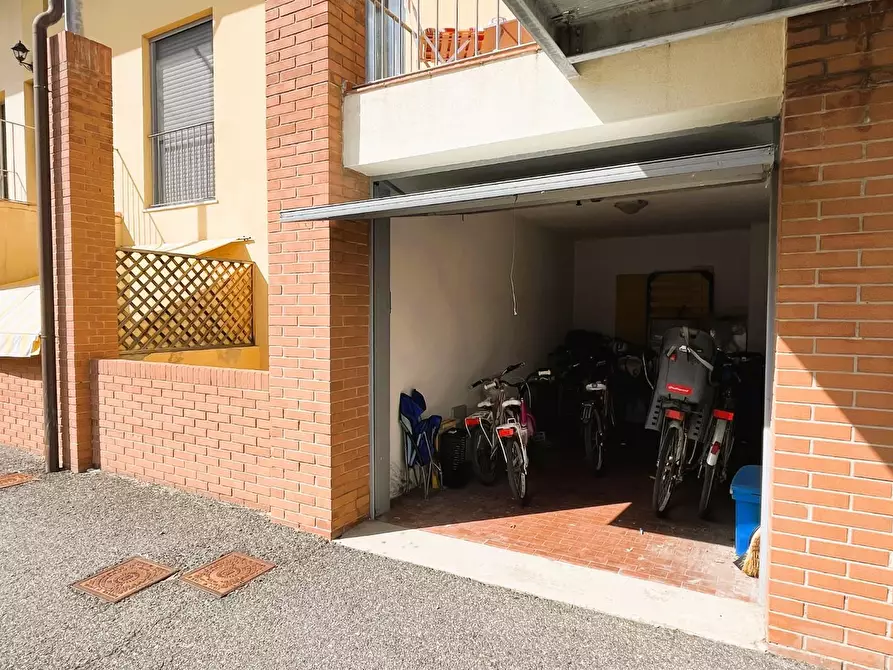 Immagine 24 di Appartamento in vendita  a Rosignano Marittimo