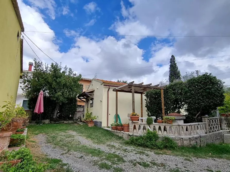 Immagine 31 di Villetta a schiera in vendita  a Castellina Marittima