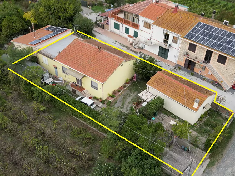 Immagine 32 di Villetta a schiera in vendita  a Castellina Marittima