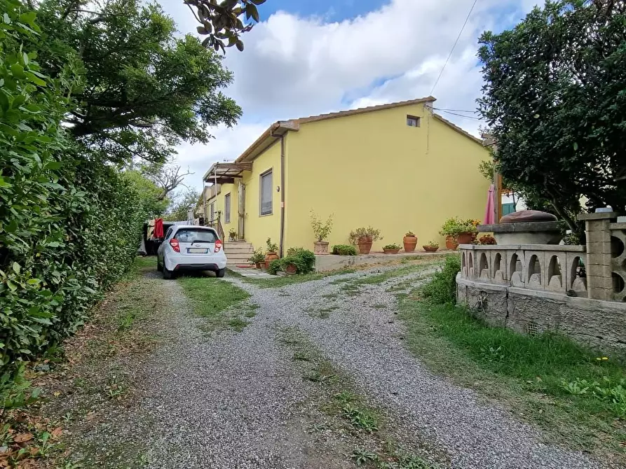 Immagine 28 di Villetta a schiera in vendita  a Castellina Marittima