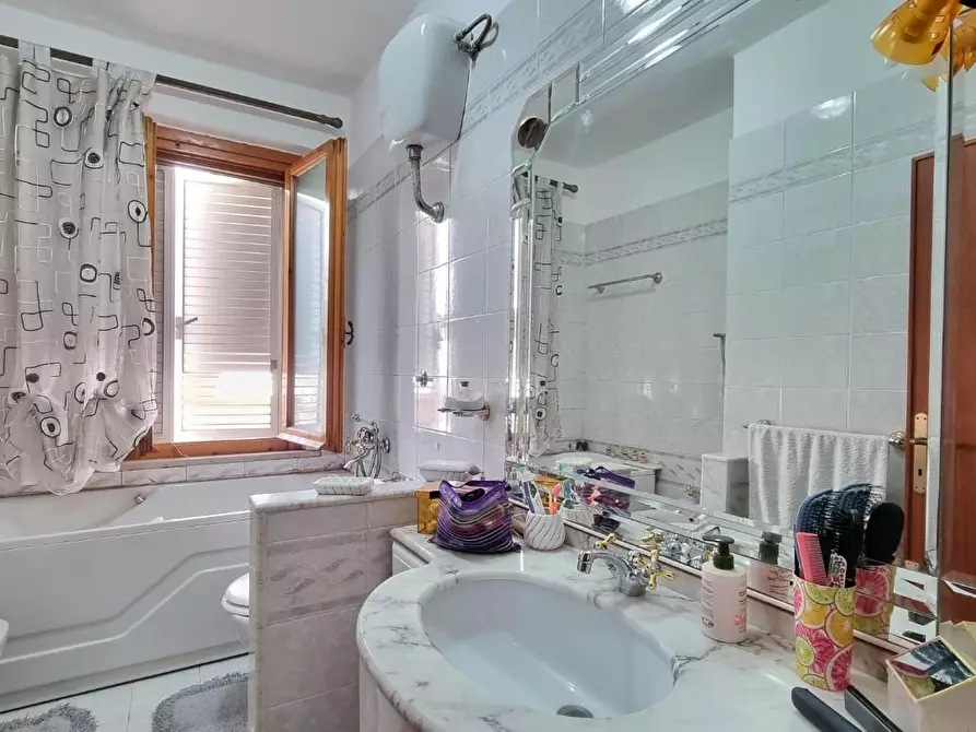 Immagine 23 di Villetta a schiera in vendita  a Castellina Marittima