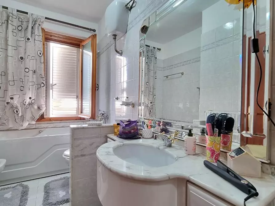 Immagine 22 di Villetta a schiera in vendita  a Castellina Marittima