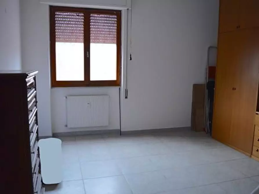 Immagine 3 di Appartamento in vendita  a Carrara