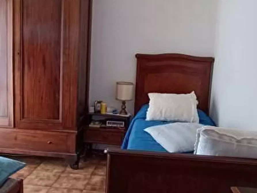 Immagine 41 di Casa semindipendente in vendita  a Carrara