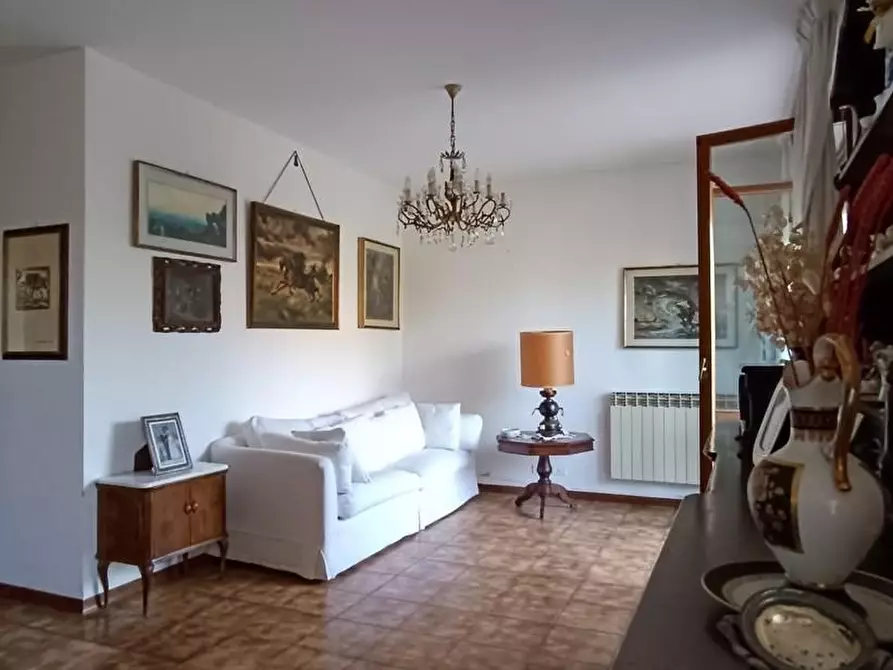 Immagine 30 di Casa semindipendente in vendita  a Carrara