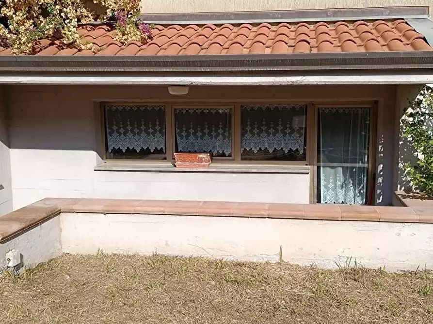 Immagine 35 di Casa semindipendente in vendita  a Carrara