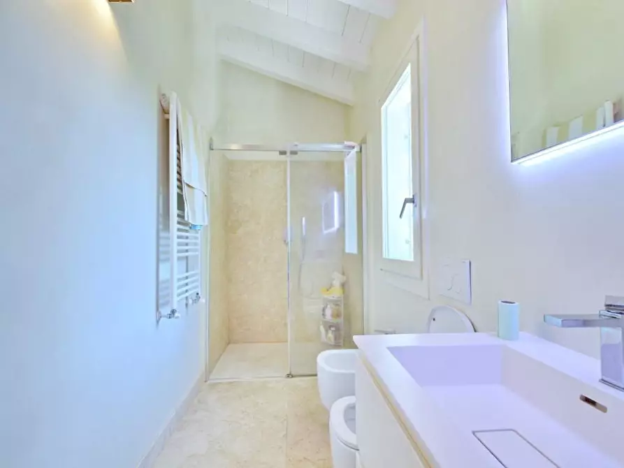 Immagine 30 di Villa in vendita  a Forte Dei Marmi