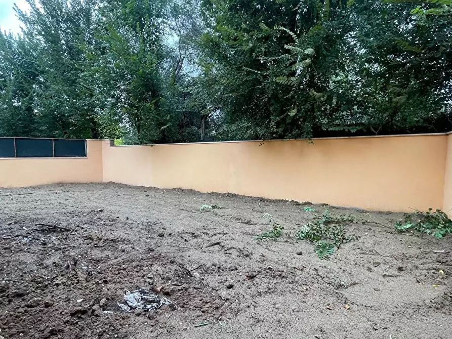 Immagine 27 di Casa bifamiliare in vendita  a Fiumicino