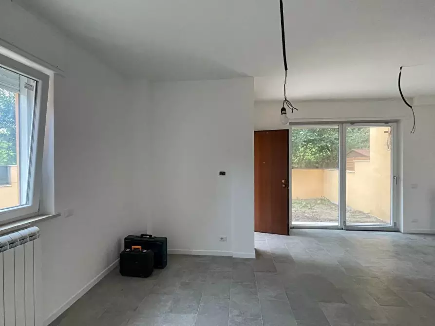 Immagine 9 di Casa bifamiliare in vendita  a Fiumicino