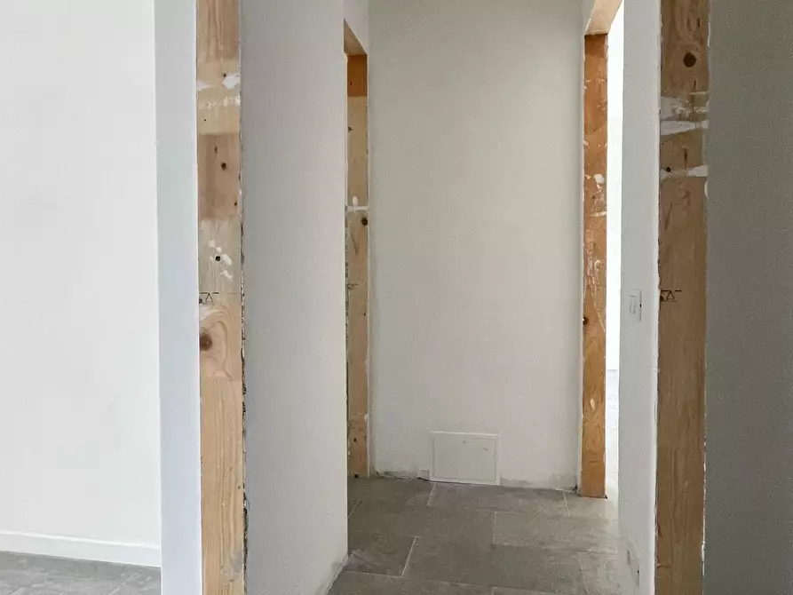 Immagine 12 di Casa bifamiliare in vendita  a Fiumicino