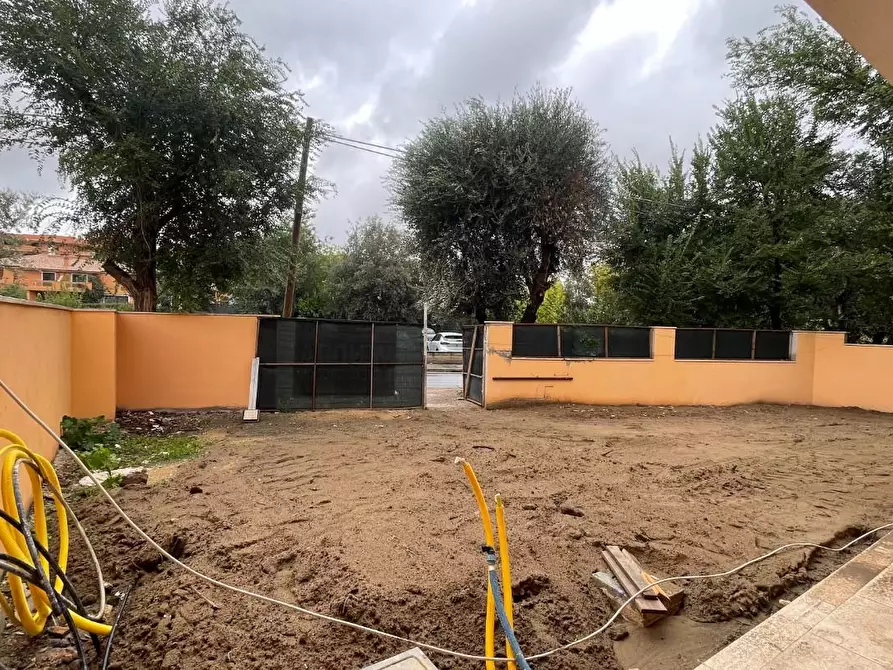 Immagine 30 di Casa bifamiliare in vendita  a Fiumicino