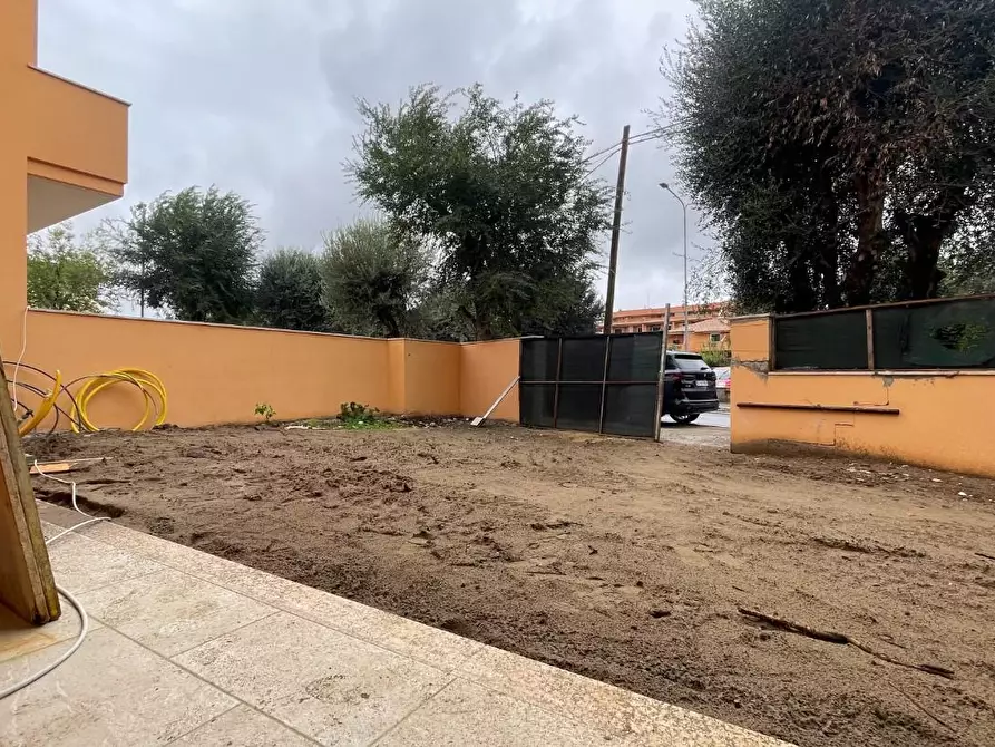 Immagine 28 di Casa bifamiliare in vendita  a Fiumicino