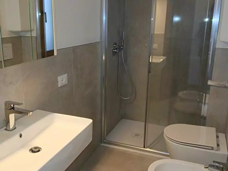 Immagine 16 di Appartamento in affitto  a Pisa