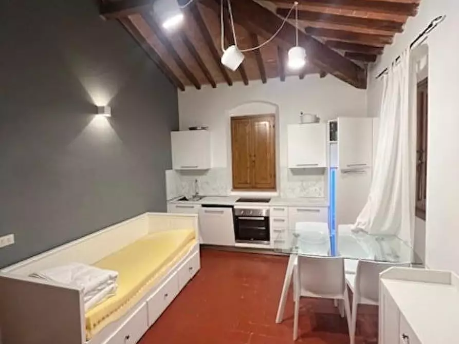 Immagine 1 di Appartamento in vendita  a Sarzana